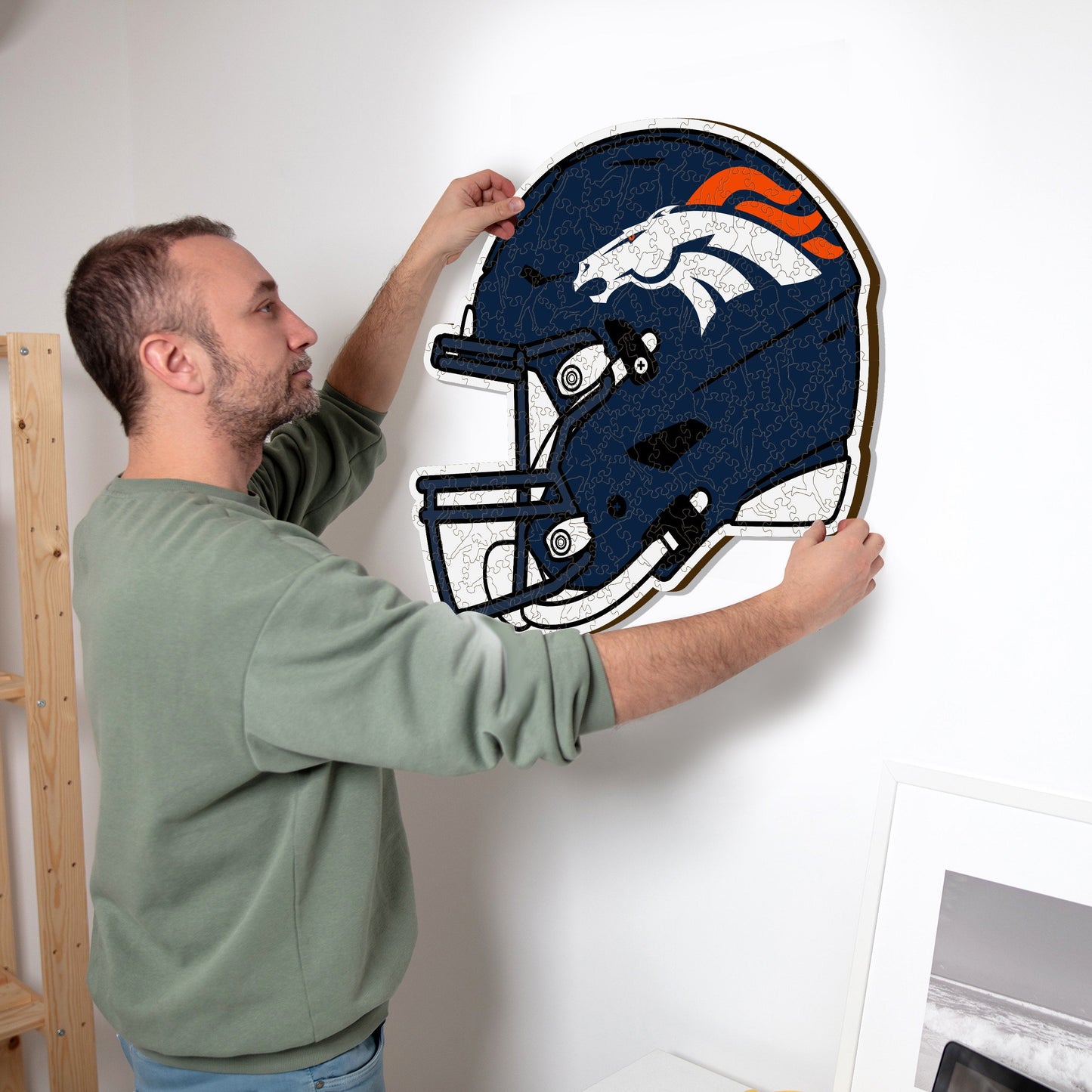Denver Broncos™ Casco - Rompecabezas de Madera