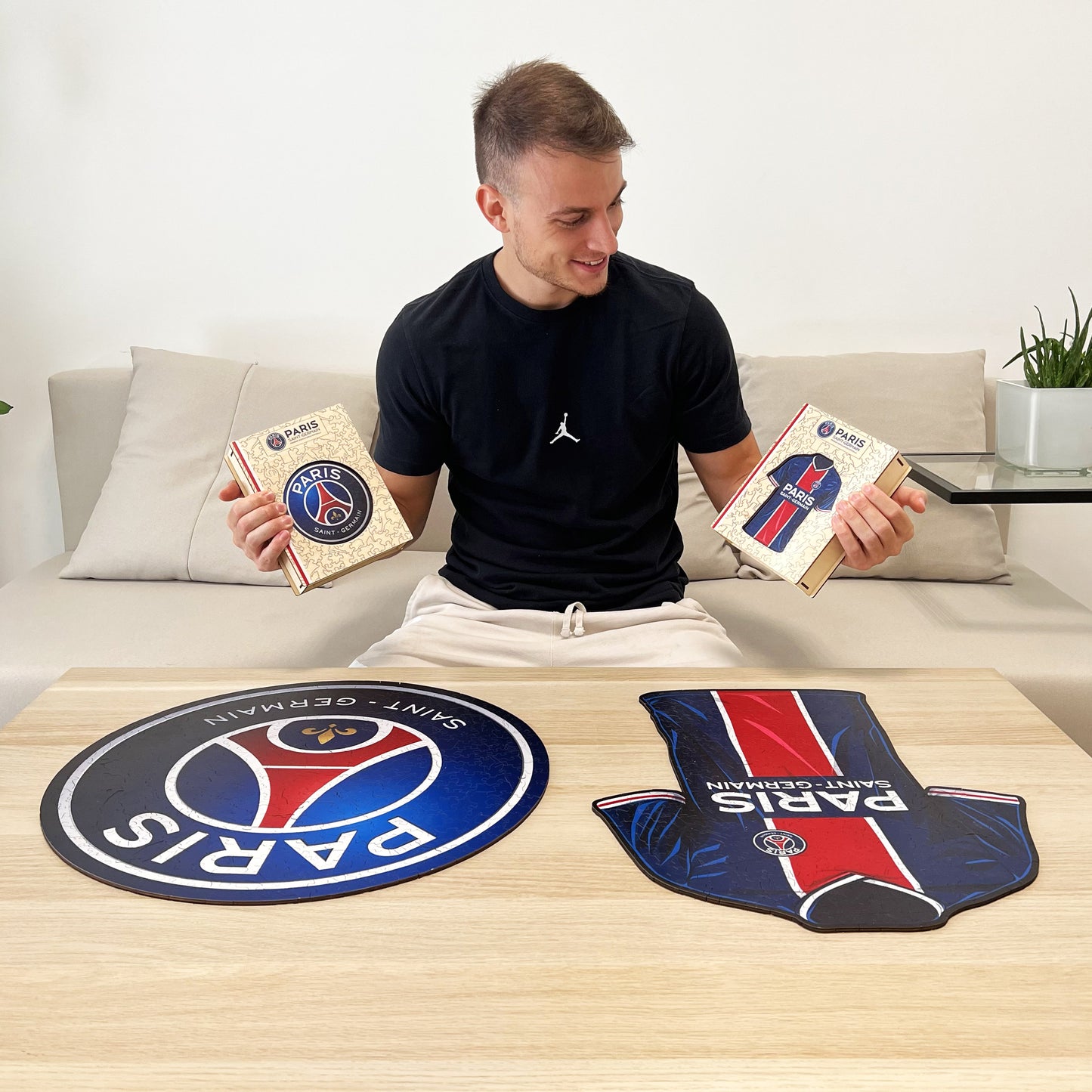 2 PACK Paris Saint-Germain FC® Escudo + Jersey