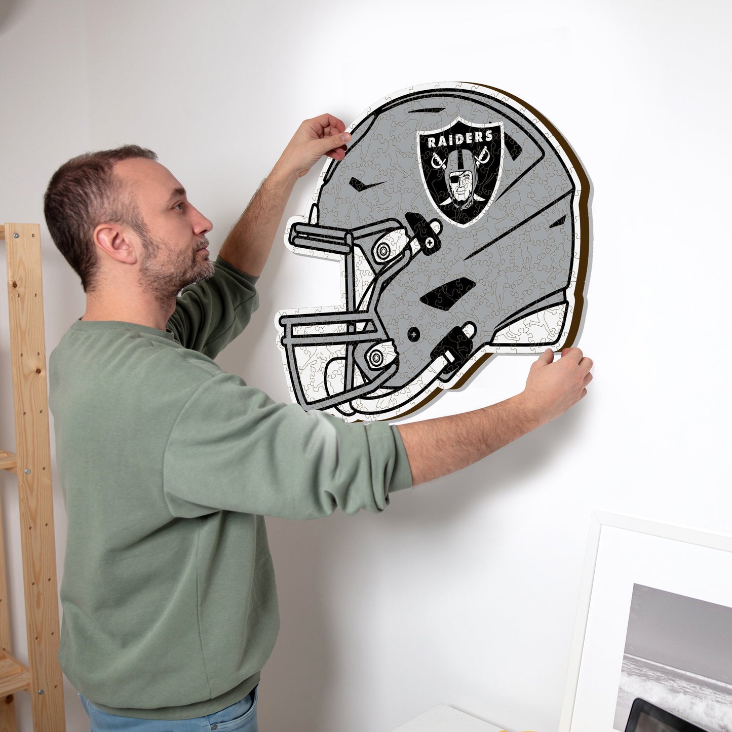 Las Vegas Raiders™ Casco - Rompecabezas de Madera